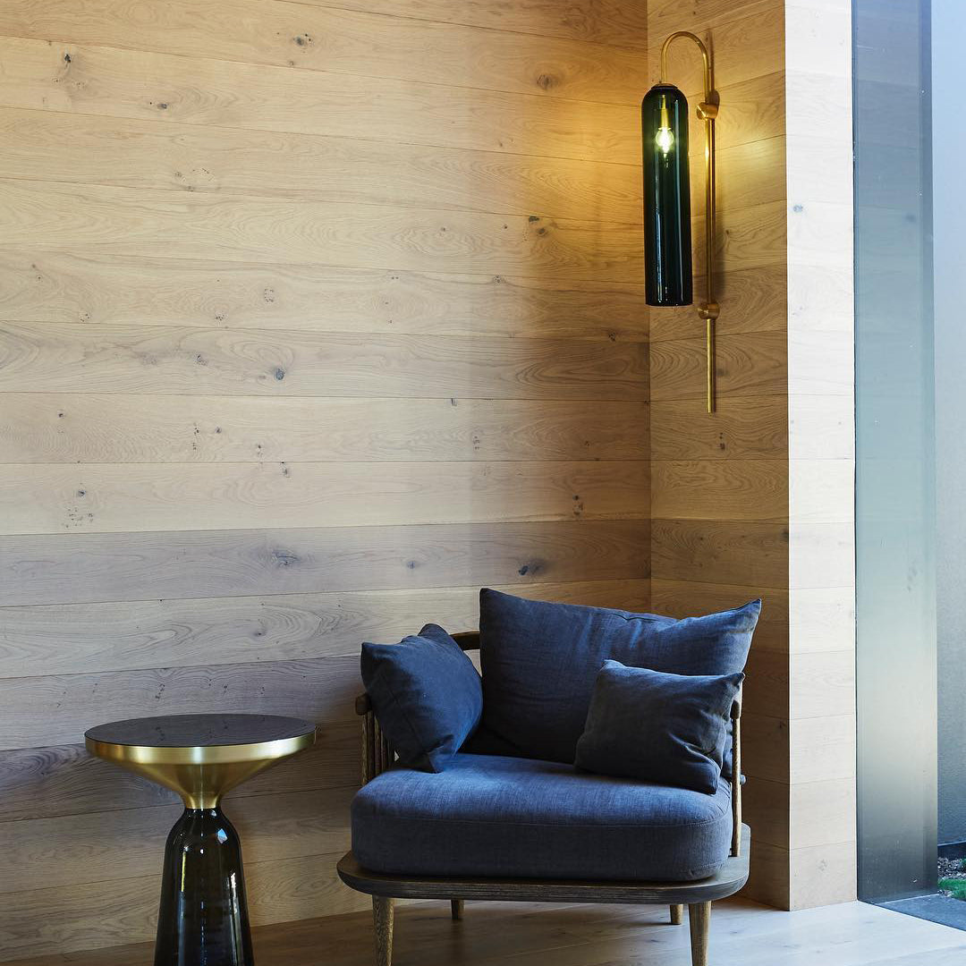 modern-glass-wall-lamp