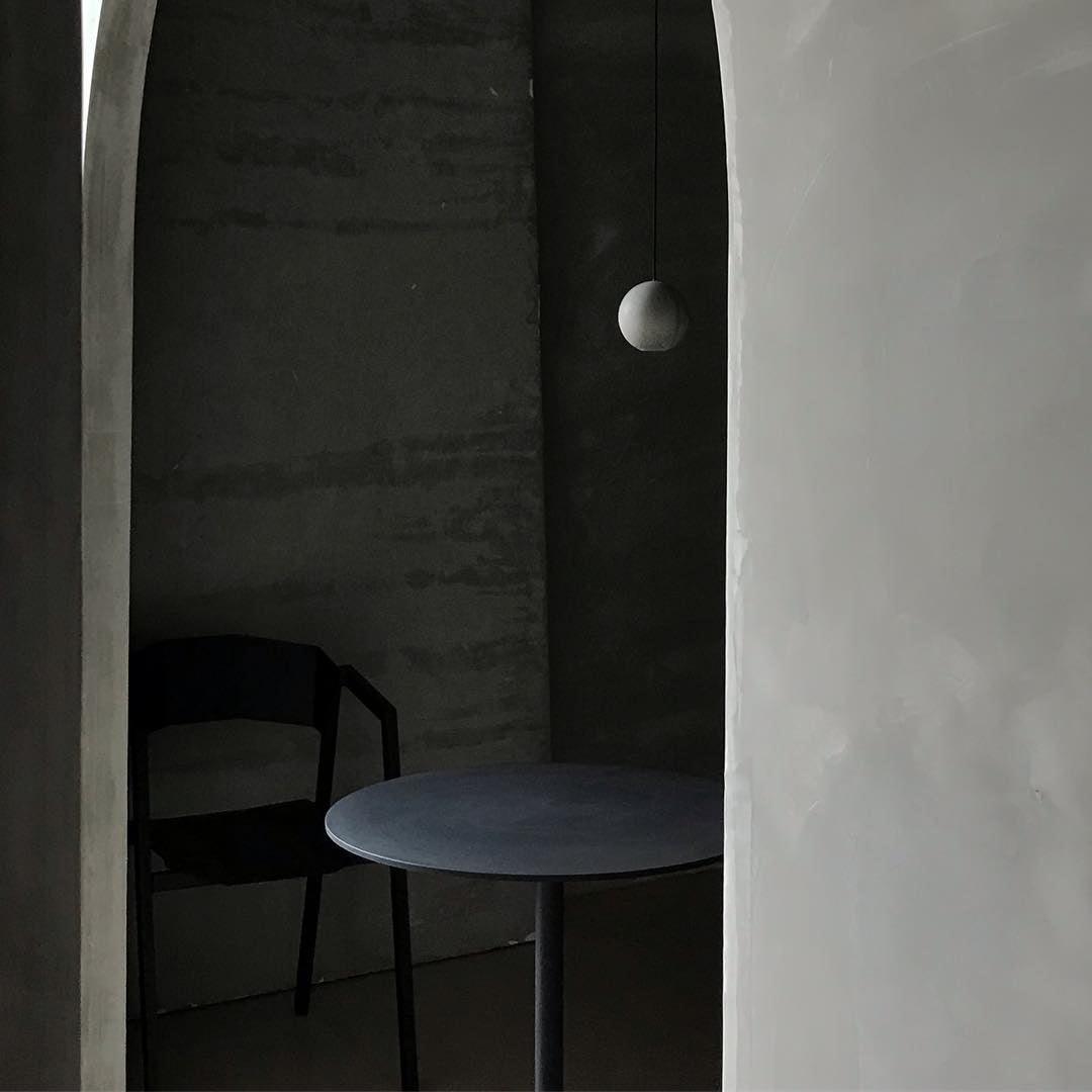 Moon Concrete Pendant Light – Modern Minimalist LED Ceiling Lamp