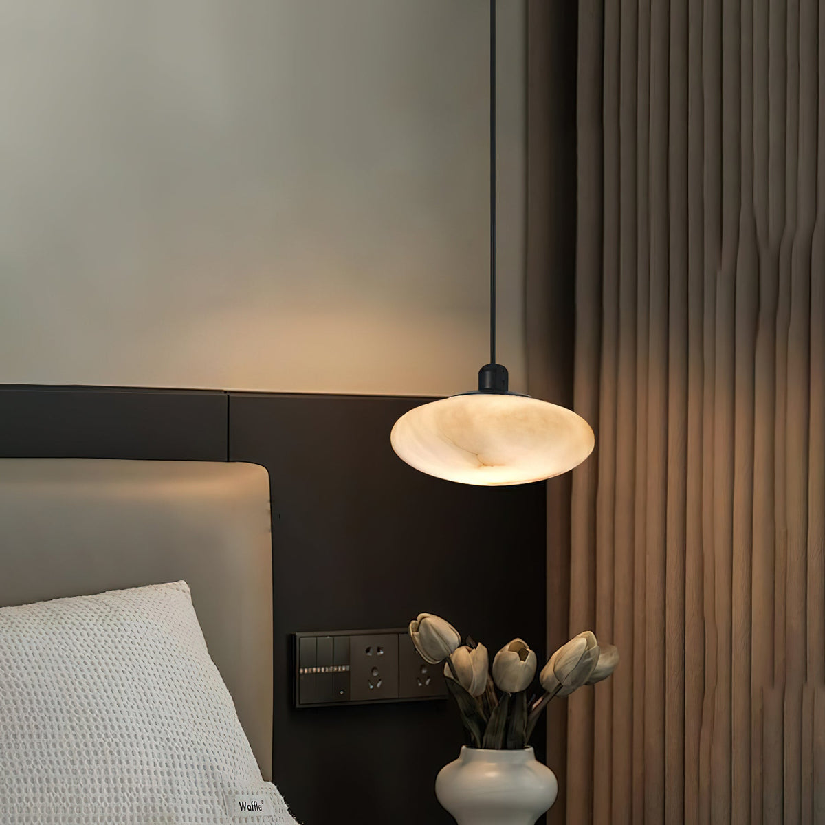 moonstone-pendant-lamp