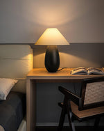 mountain-wood-table-lamp