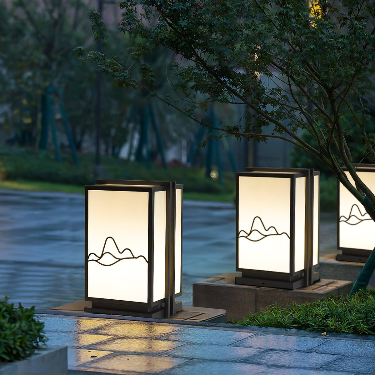 Mountain Outdoor Post Light – Sculptural Stainless Steel LED Landscape Lamp