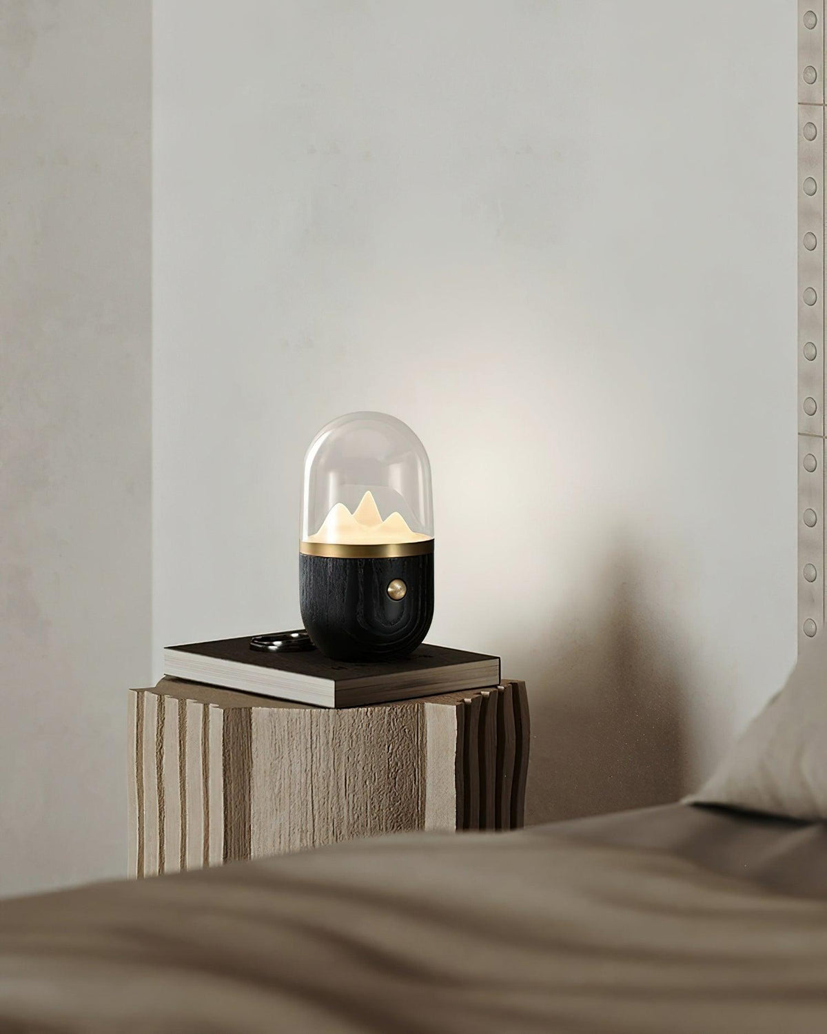 mountain-peak-night-table-lamp