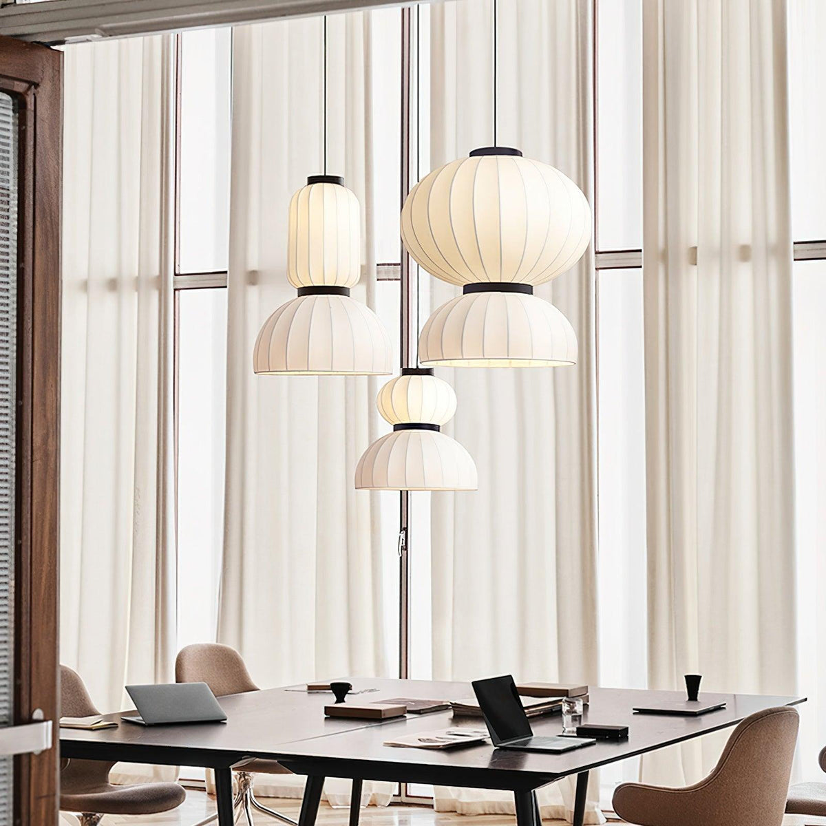 mulberry-silk-formakami-pendant-light