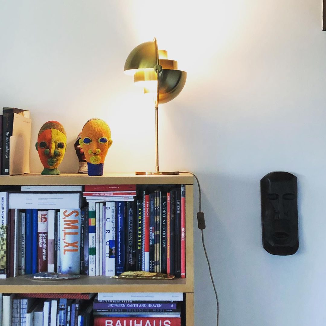 Deformed Ball Table Lamp