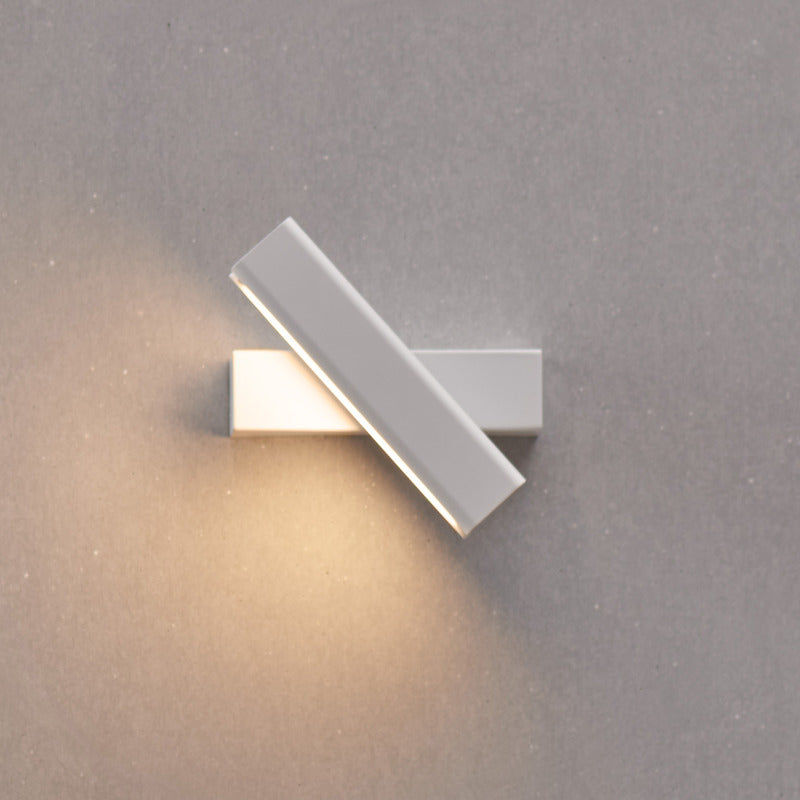 pixel-rotating-wall-lamp