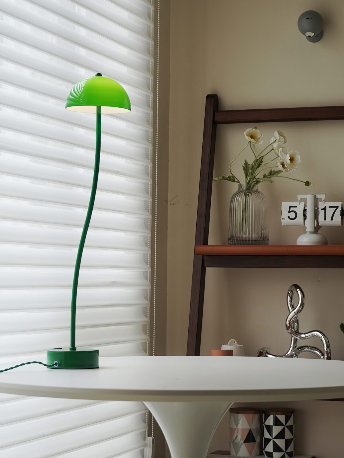 Mung Bean Sprouts Table Lamp