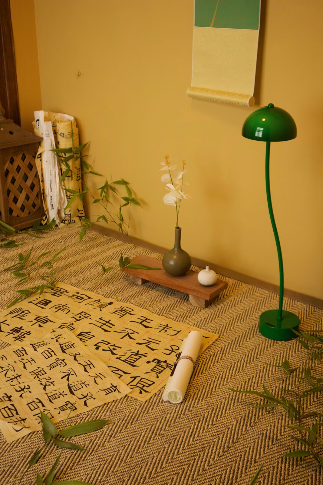 Mung Bean Sprouts Table Lamp