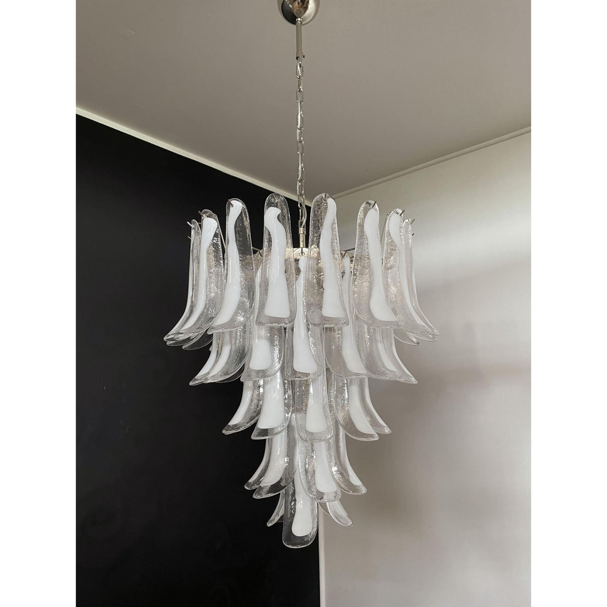 murano-petal-chandelier