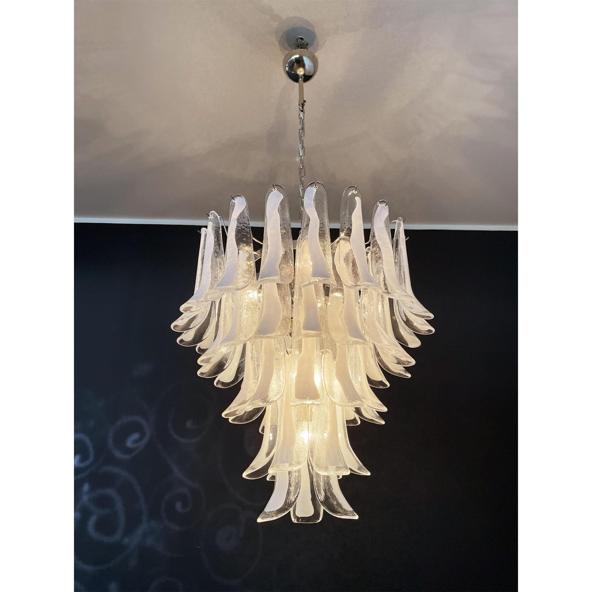 murano-petal-chandelier