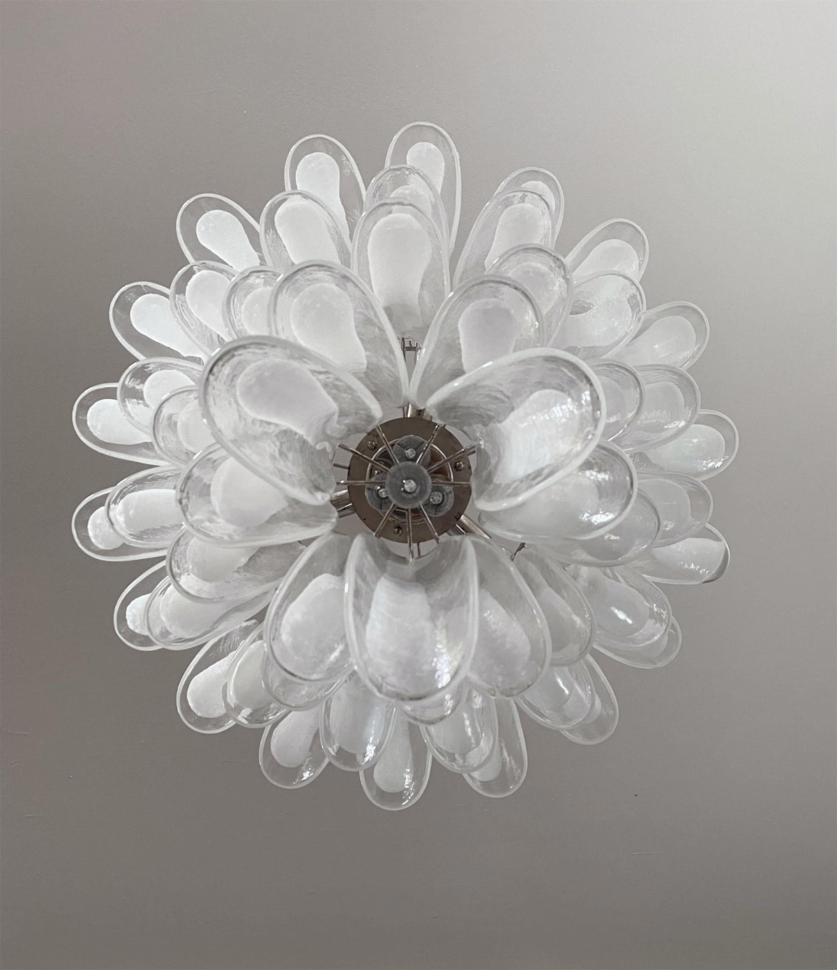 murano-petal-chandelier