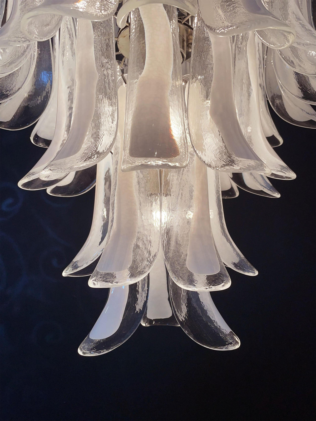 murano-petal-chandelier