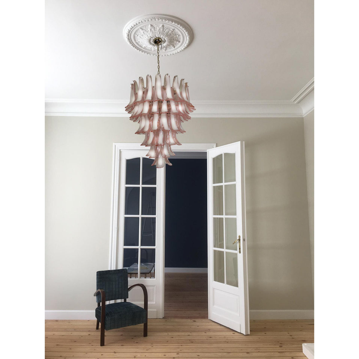 murano-petal-chandelier