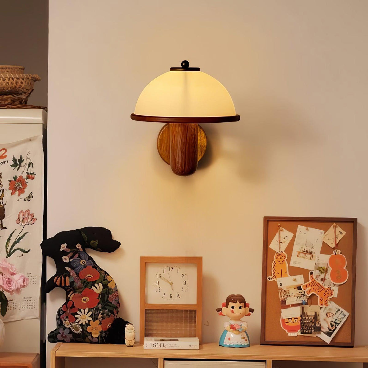 Seren Mushroom Oak Wall Lamp