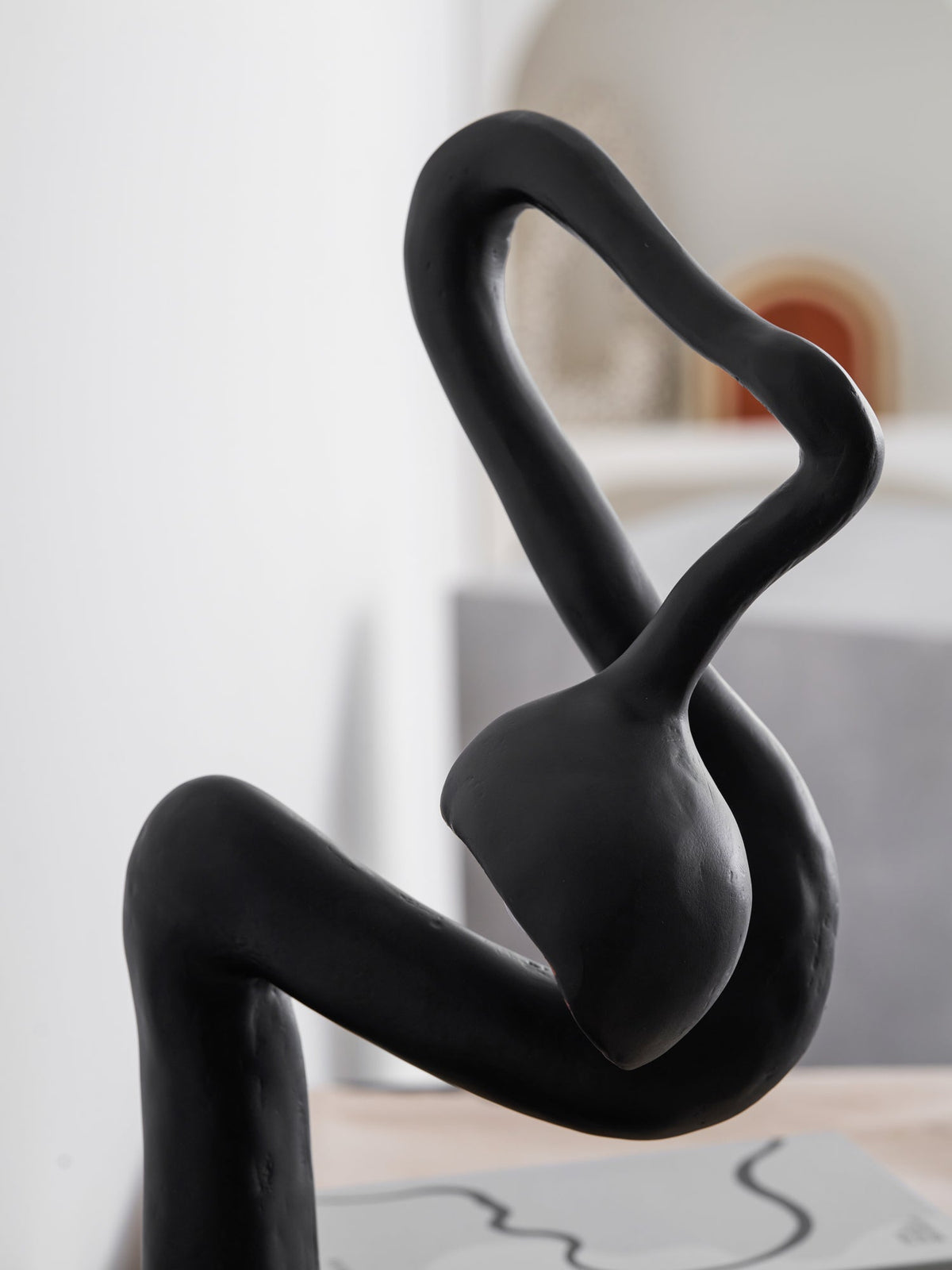Myrrh Sculptural Table Lamp – Modern Art Deco LED Accent Light