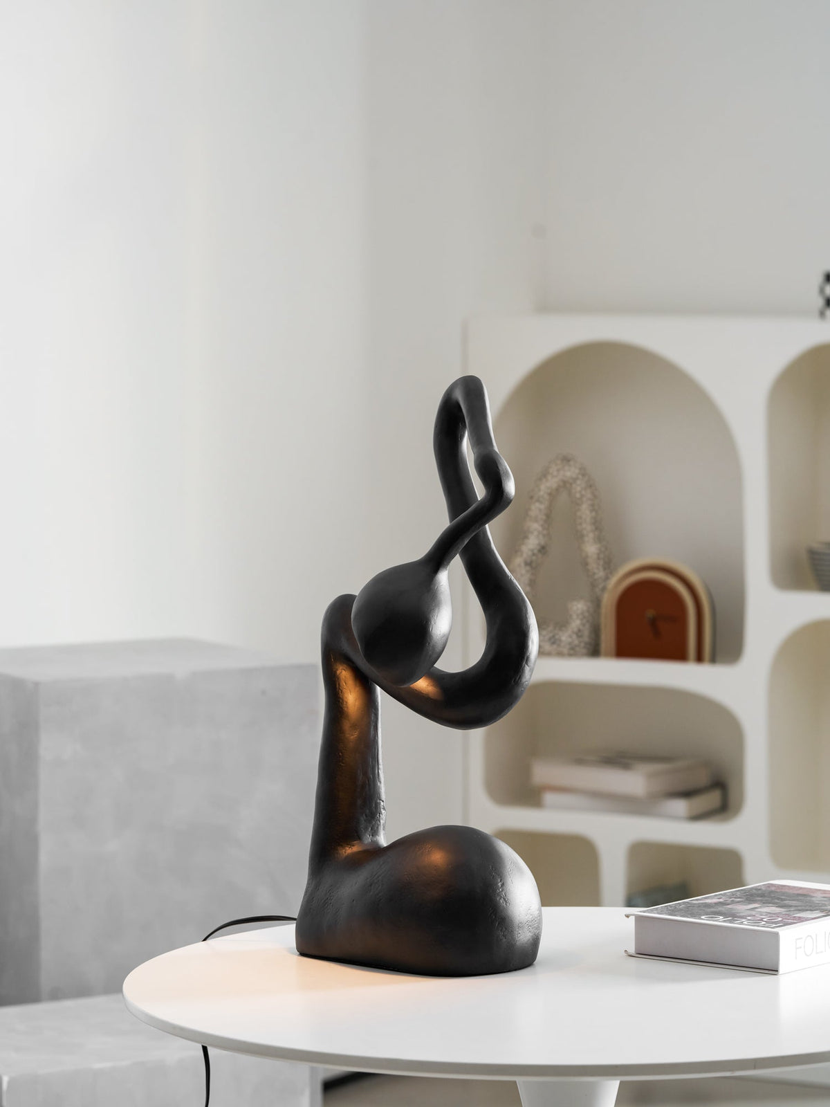 Myrrh Sculptural Table Lamp – Modern Art Deco LED Accent Light