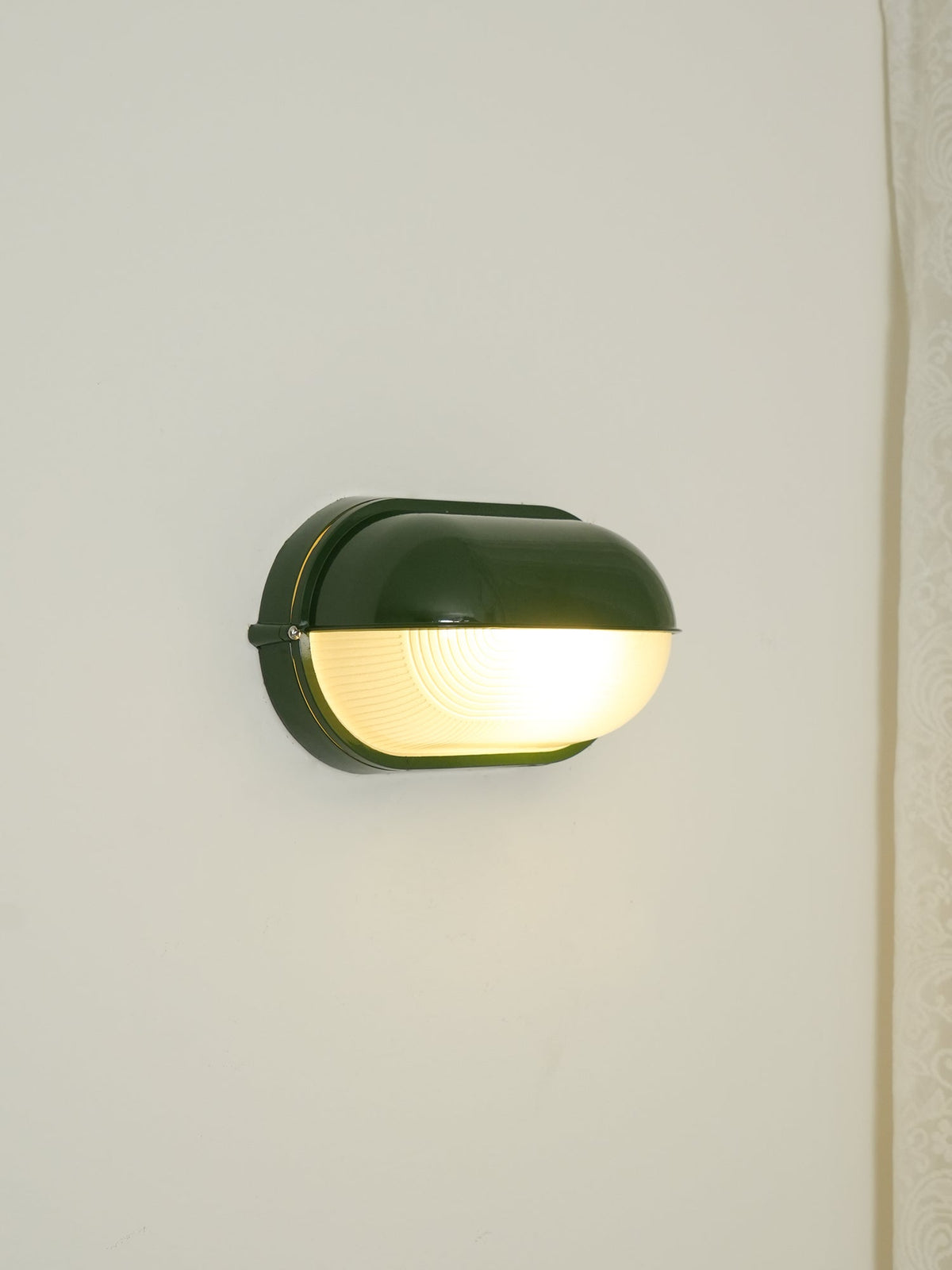 nauticus-outdoor-wall-lamp