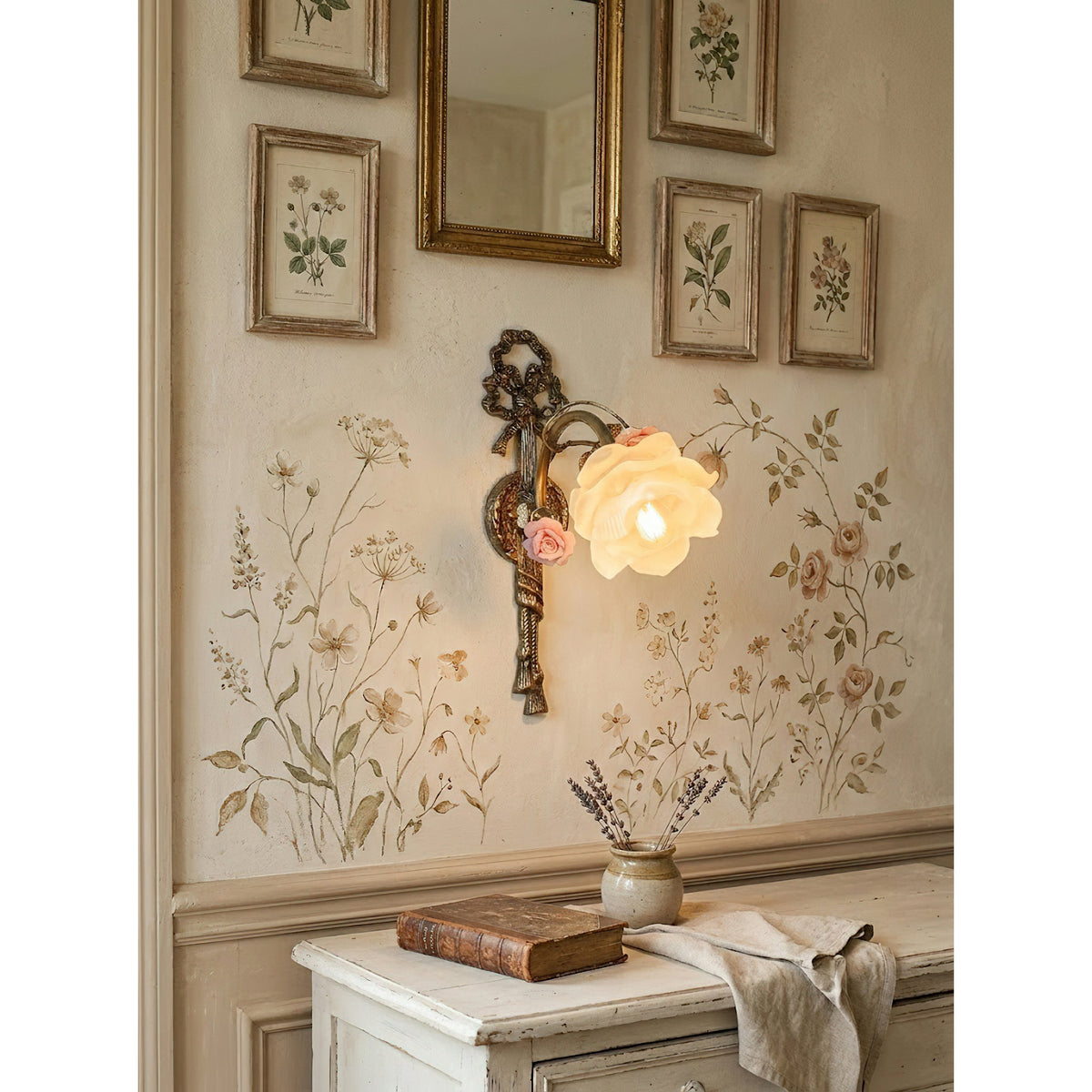 neiman-wall-lamp