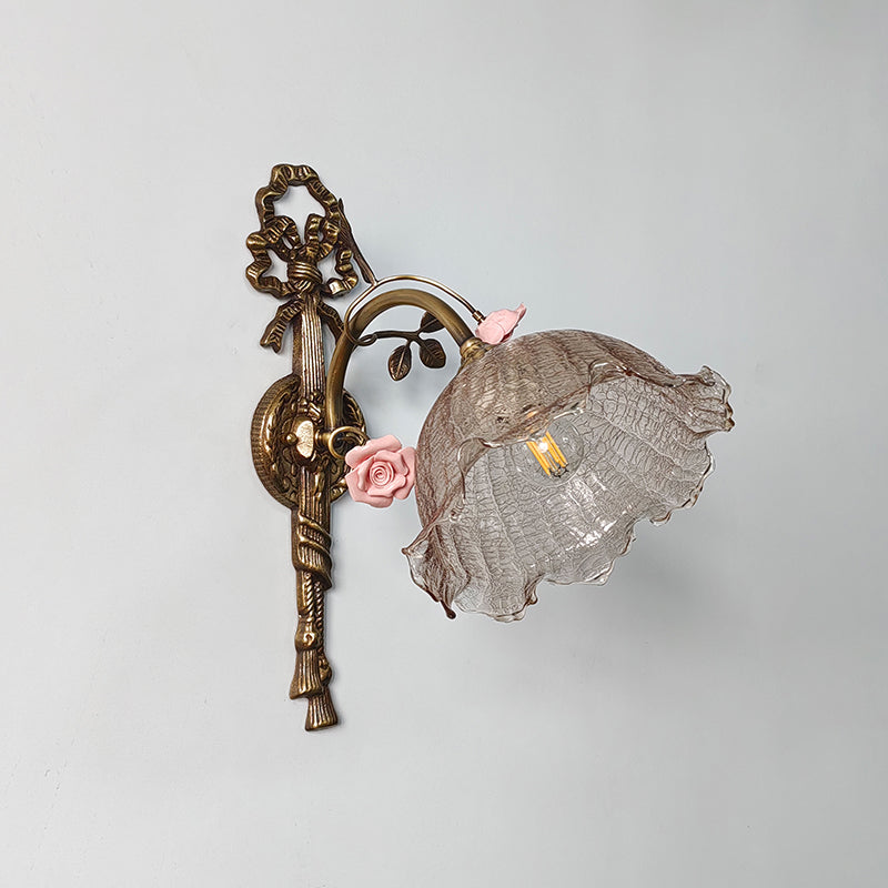 neiman-wall-lamp
