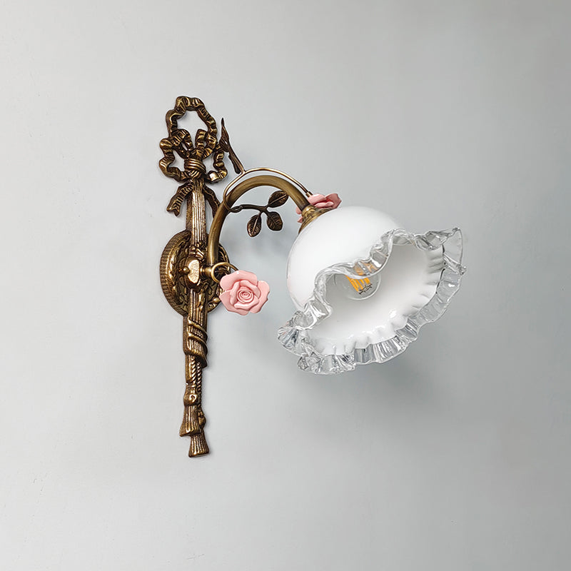 neiman-wall-lamp