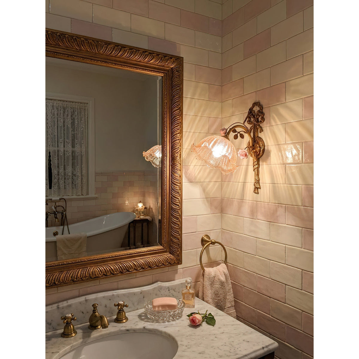 neiman-wall-lamp
