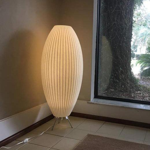 Tripod Bubble Table Lamp – Mid-Century Modern Sculptural Lighting