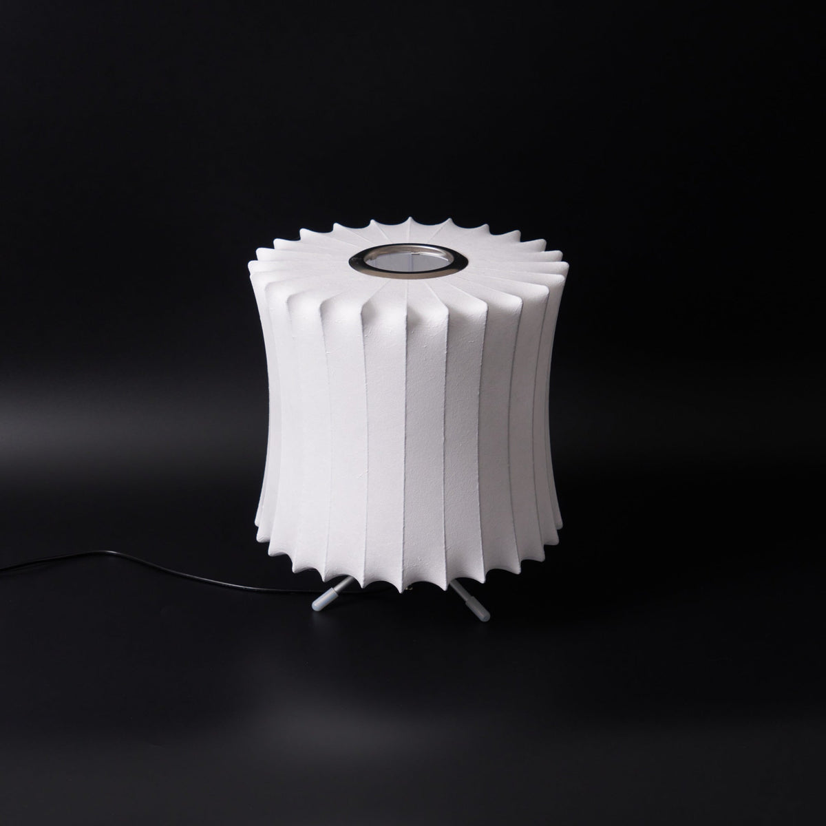 Tripod Bubble Table Lamp – Mid-Century Modern Sculptural Lighting