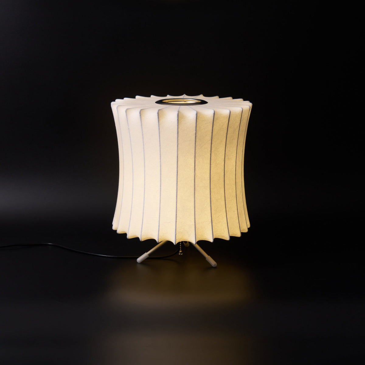 Tripod Bubble Table Lamp – Mid-Century Modern Sculptural Lighting