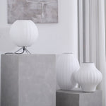 Tripod Bubble Table Lamp – Mid-Century Modern Sculptural Lighting