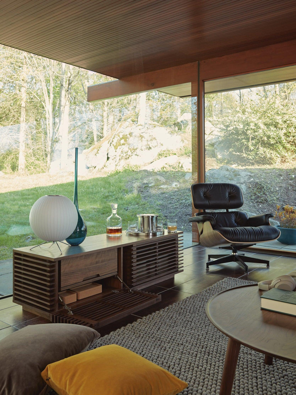 nelson-tripod-table-lamp
