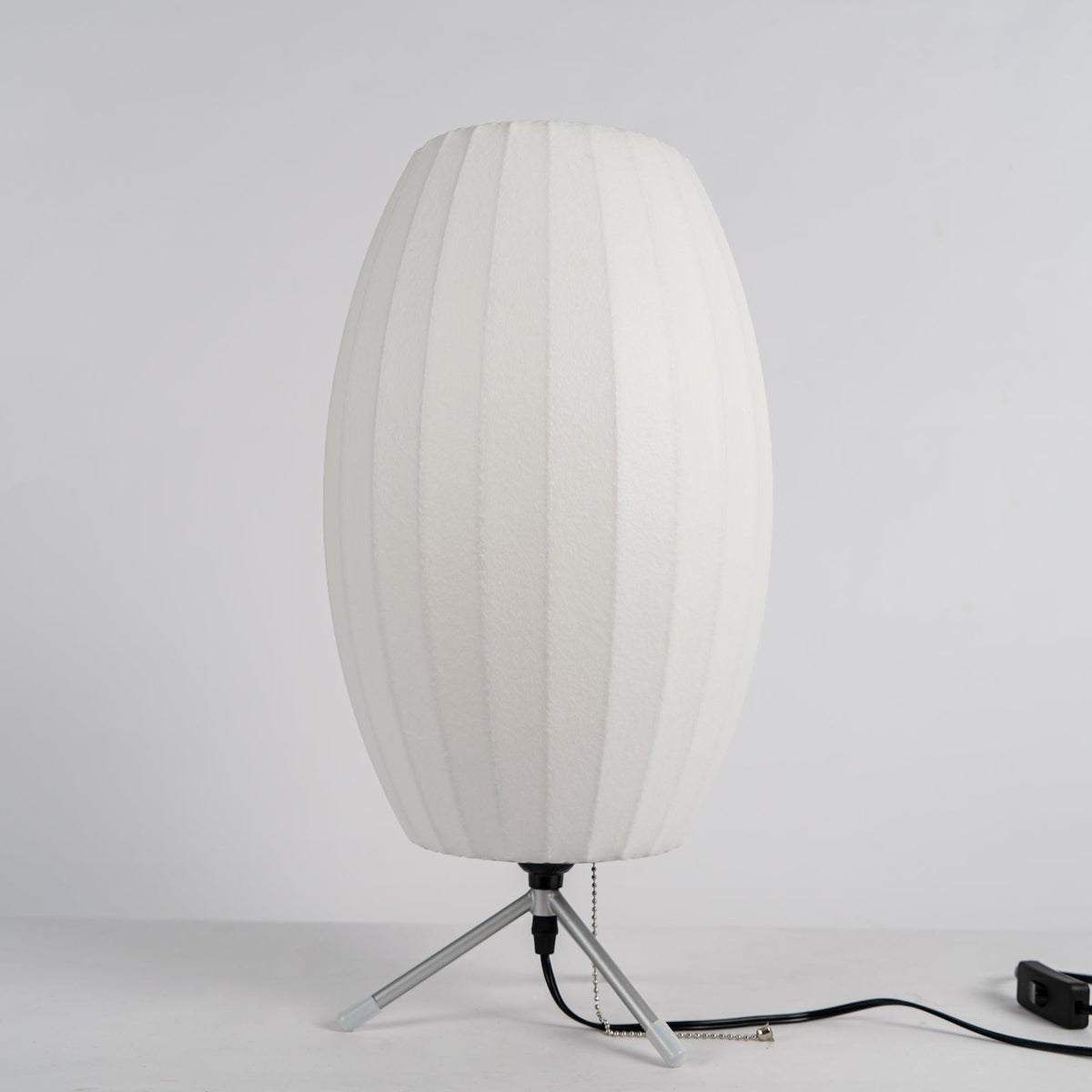 nelson-tripod-table-lamp