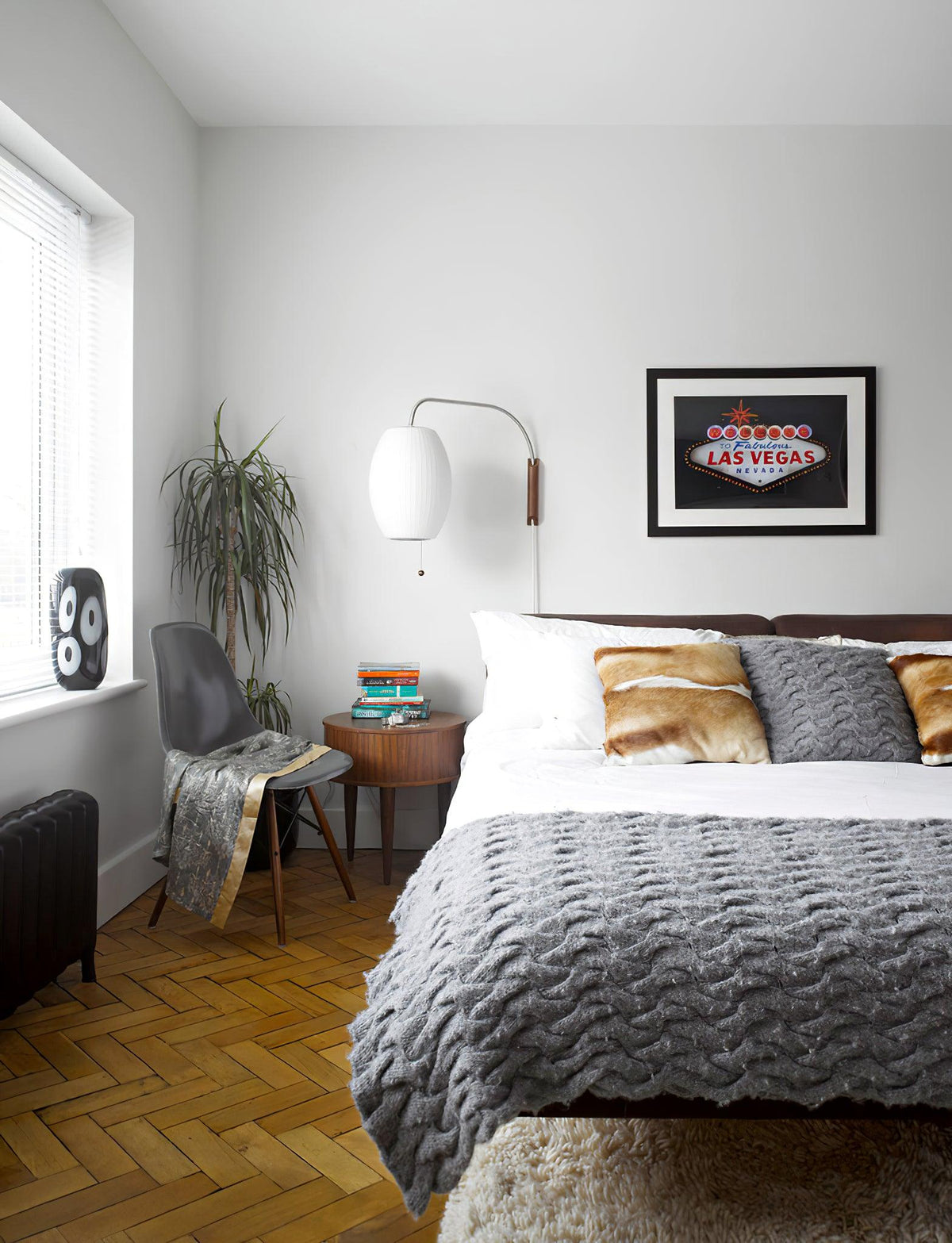 nelson-wall-lamp