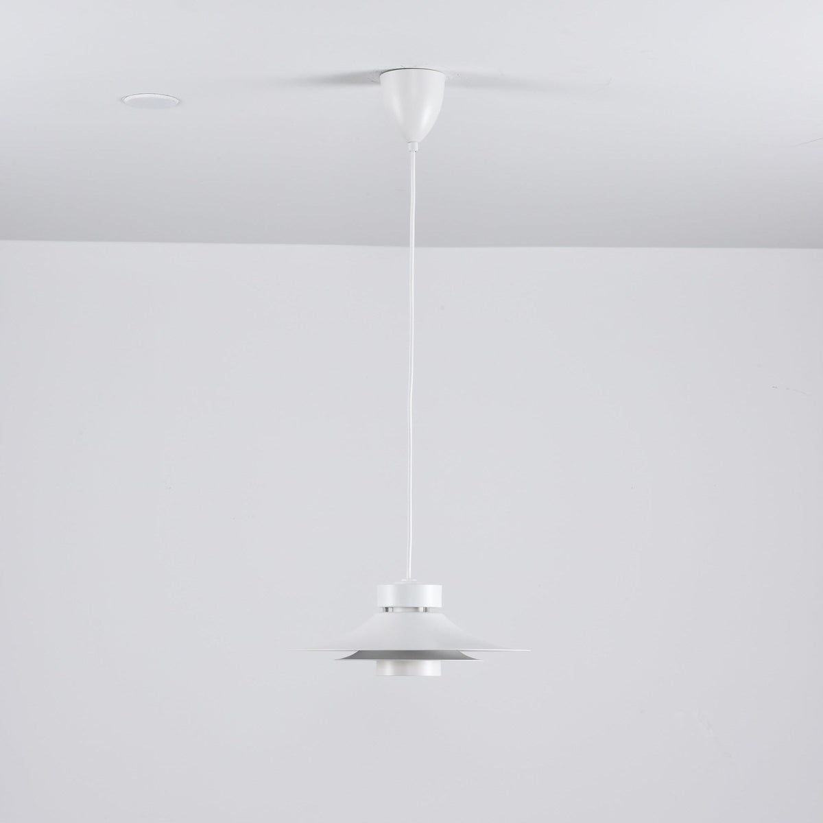Nero Eclipse Modern Pendant Light – Matte Black Designer Ceiling Lamp