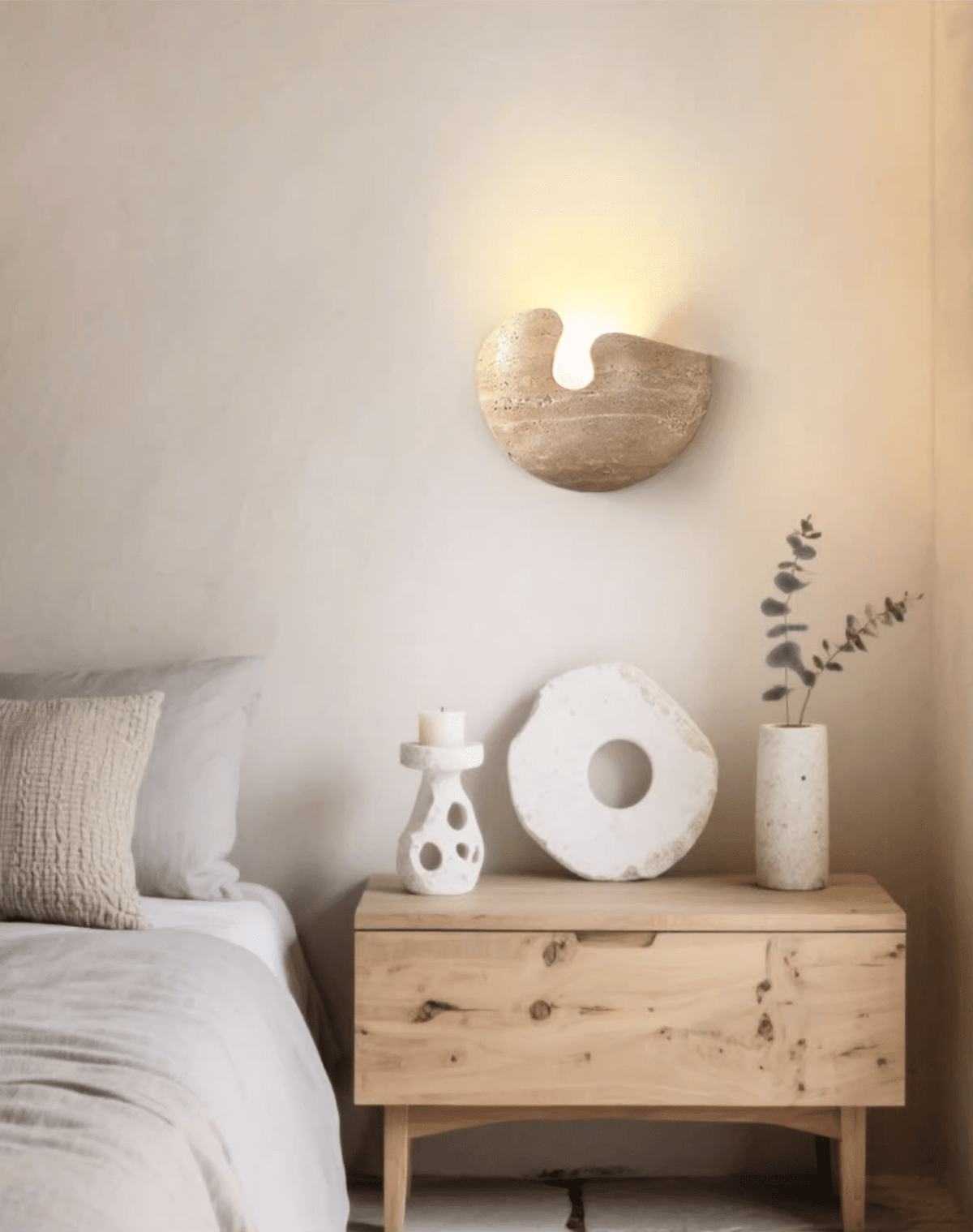 Nesa Travertine Stone Wall Sconce — Sculptural Ambient Lighting for Modern Interiors