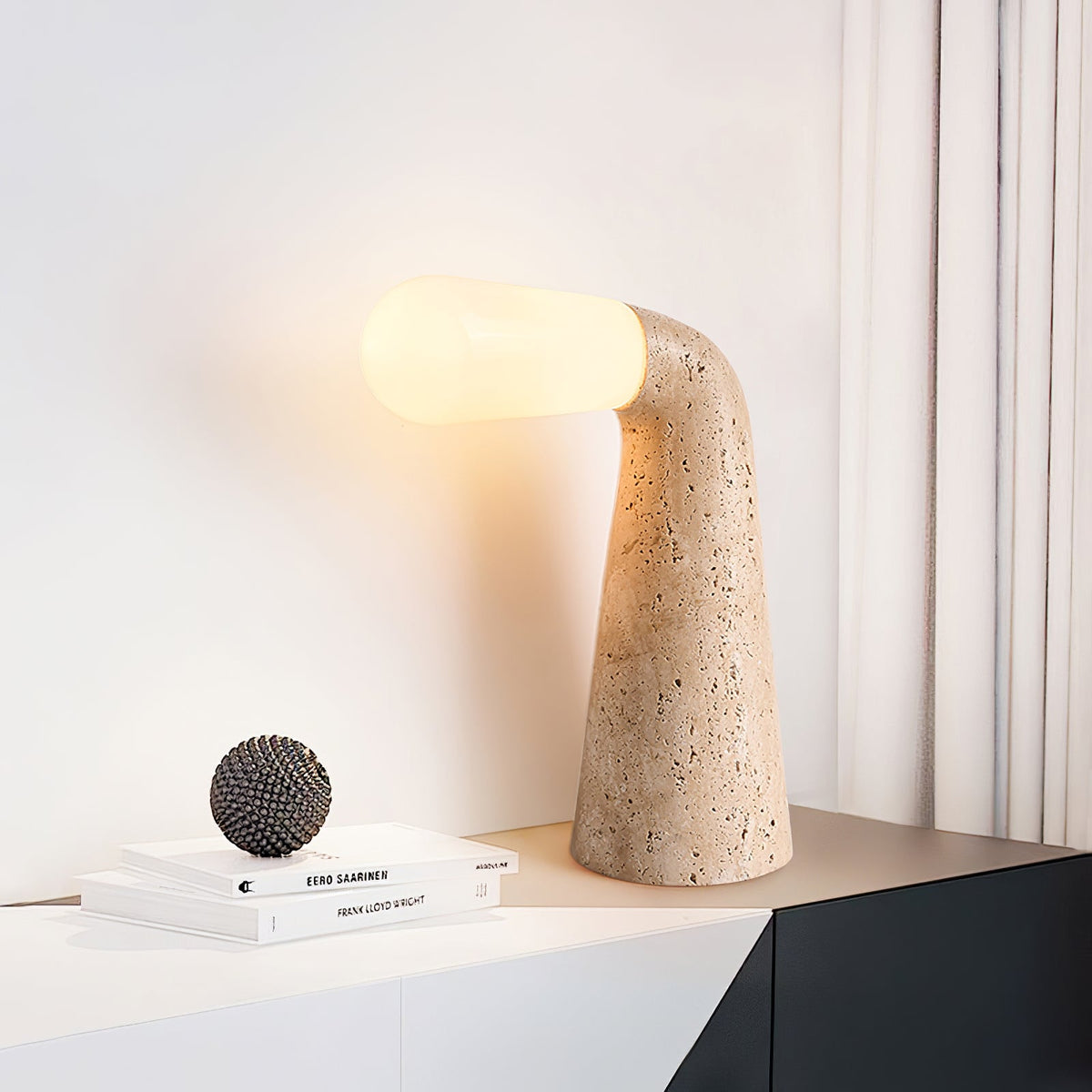 Nilo Travertine Table Lamp – Sculptural Stone Accent Light