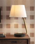 noir-arc-table-lamp