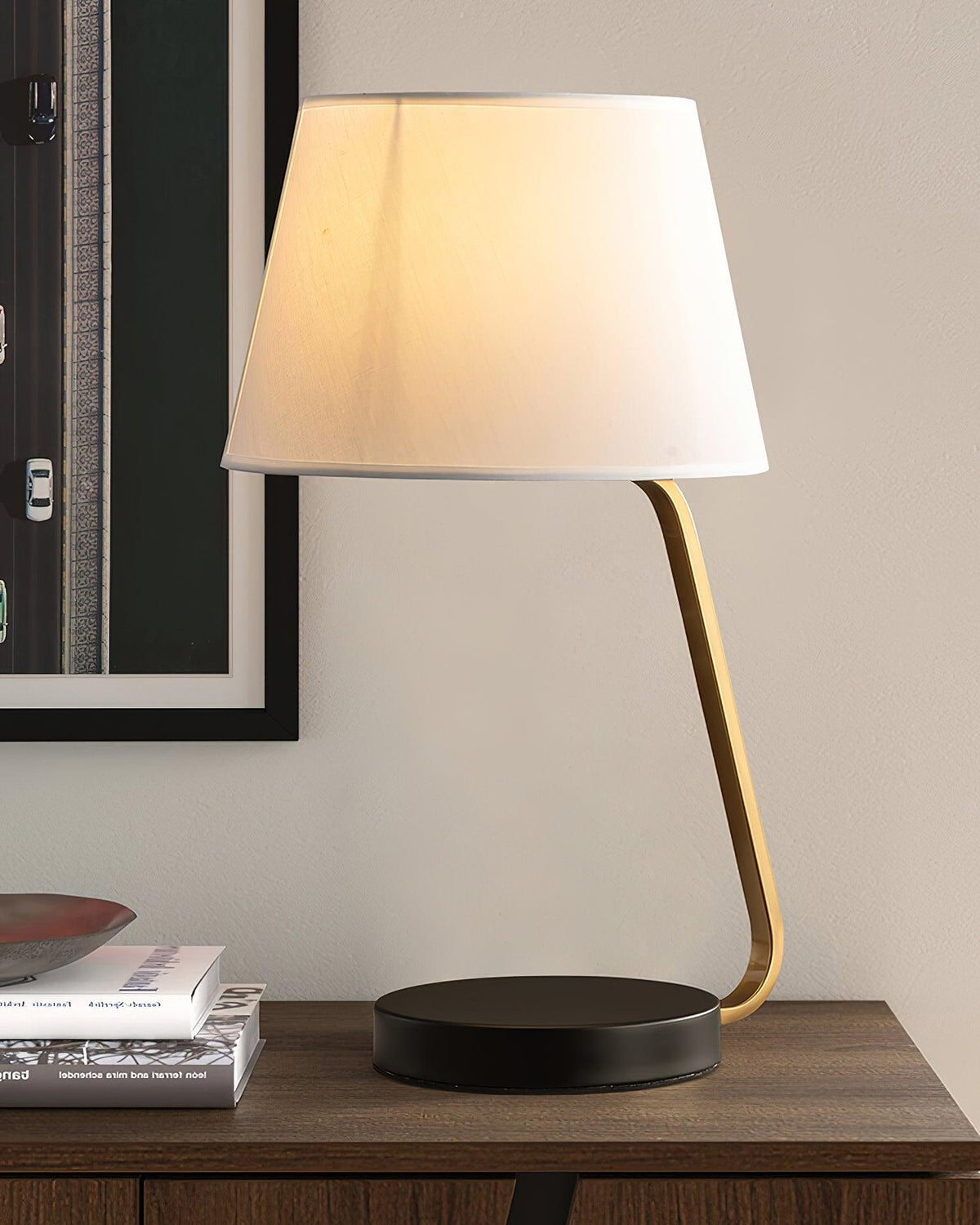 noir-arc-table-lamp