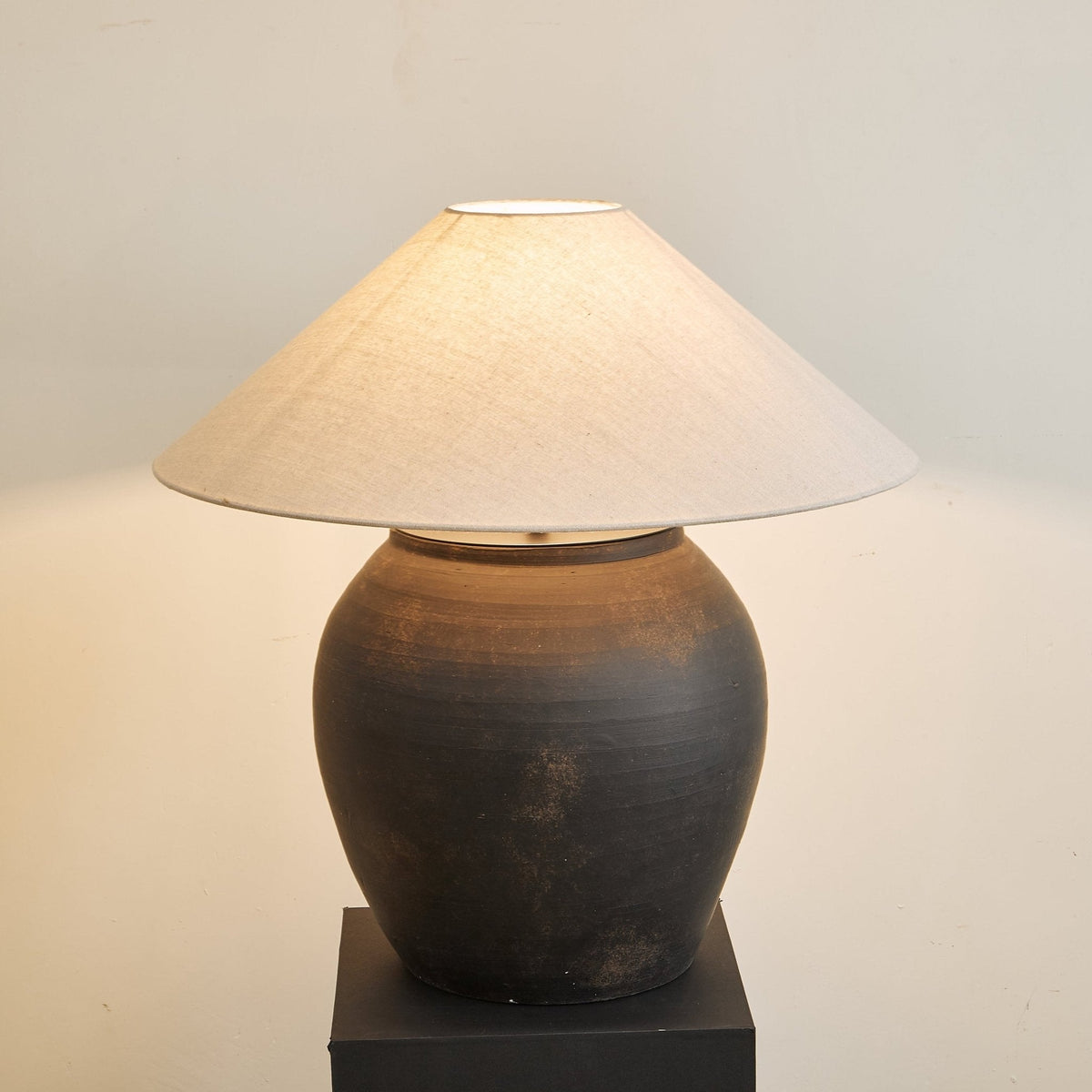 Noira Terracotta Table Lamp with Linen Shade for Ambient Bedroom Lighting