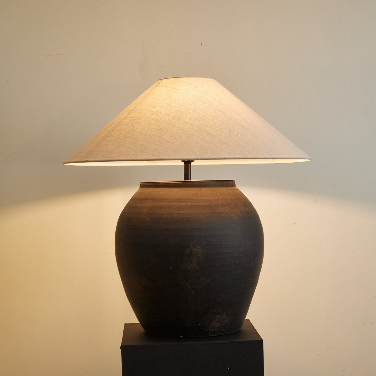 Noira Terracotta Table Lamp with Linen Shade for Ambient Bedroom Lighting