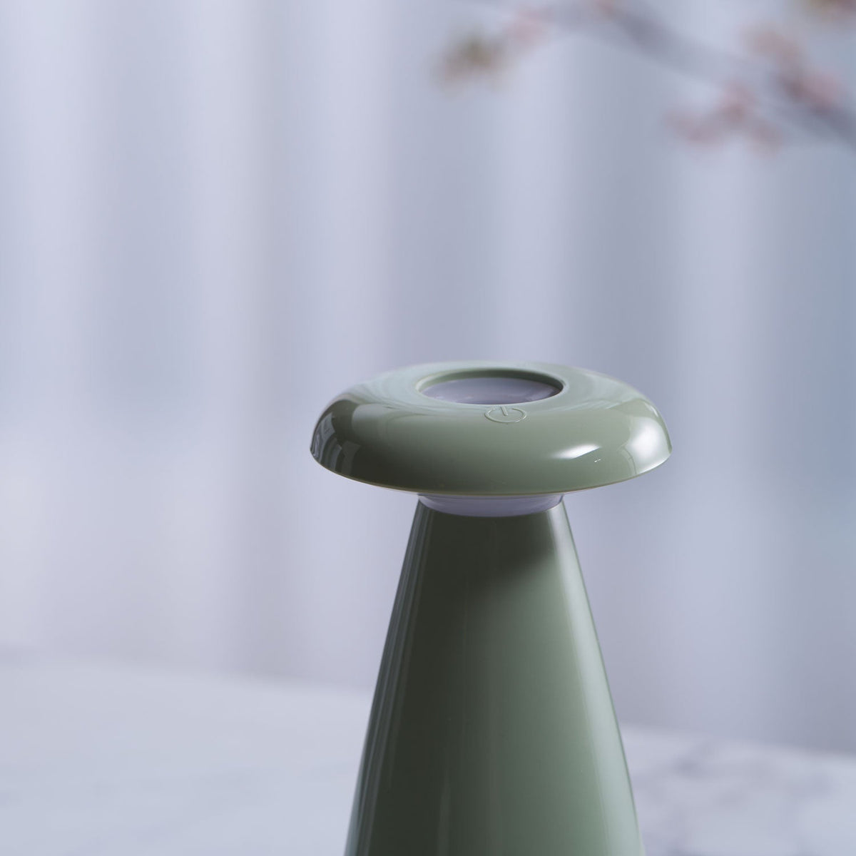 Noko Rechargeable Mushroom Table Lamp in Ceramic Finish