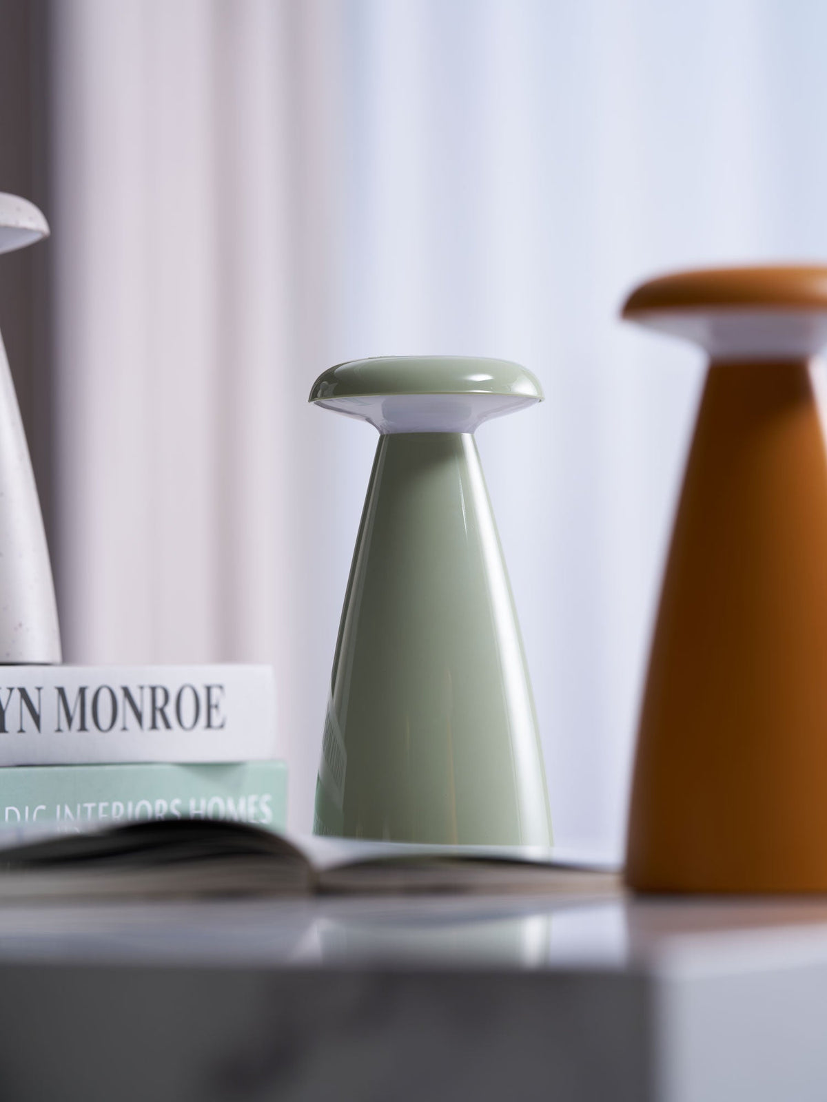 Noko Rechargeable Mushroom Table Lamp in Ceramic Finish