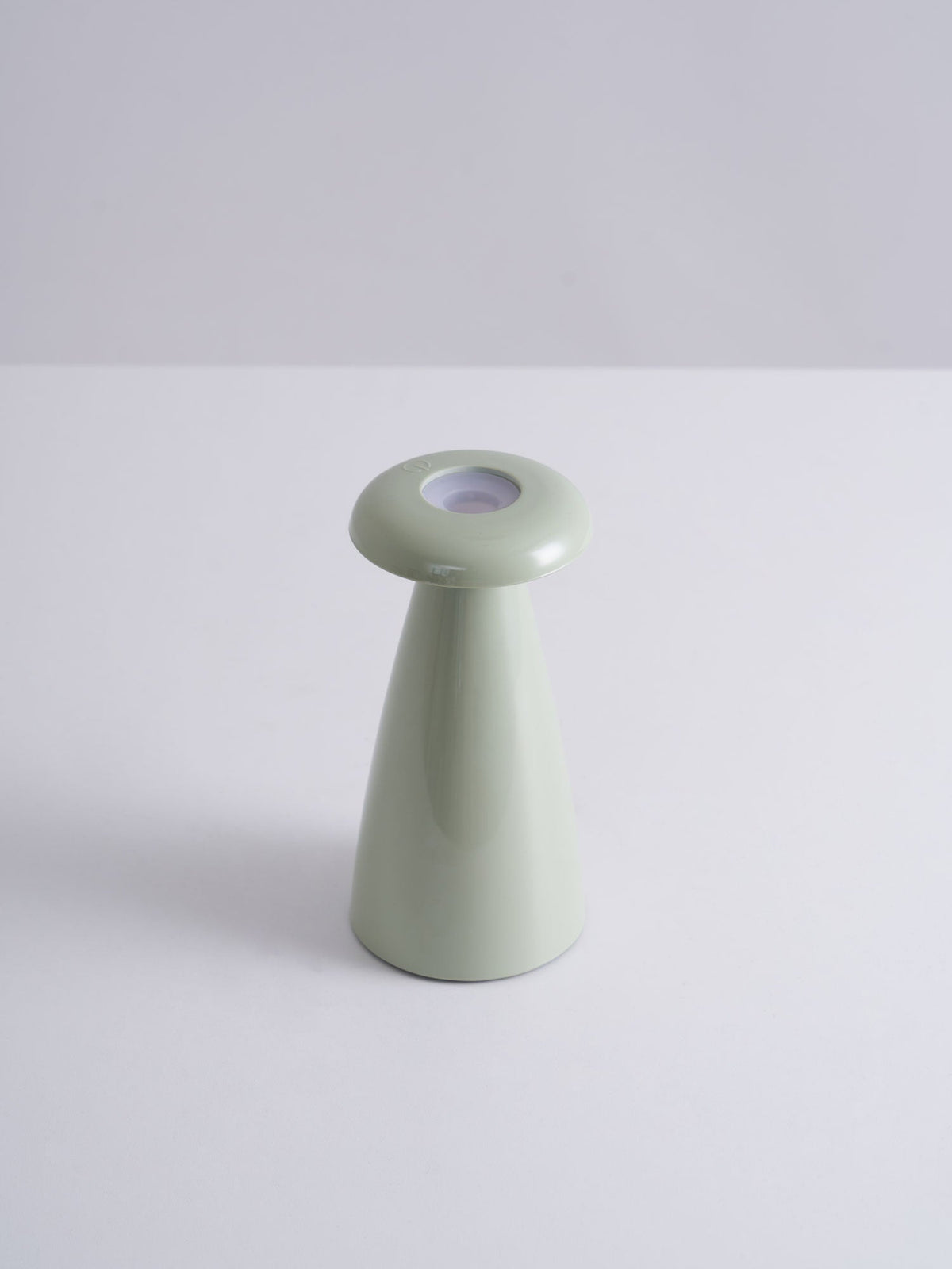 Noko Rechargeable Mushroom Table Lamp in Ceramic Finish