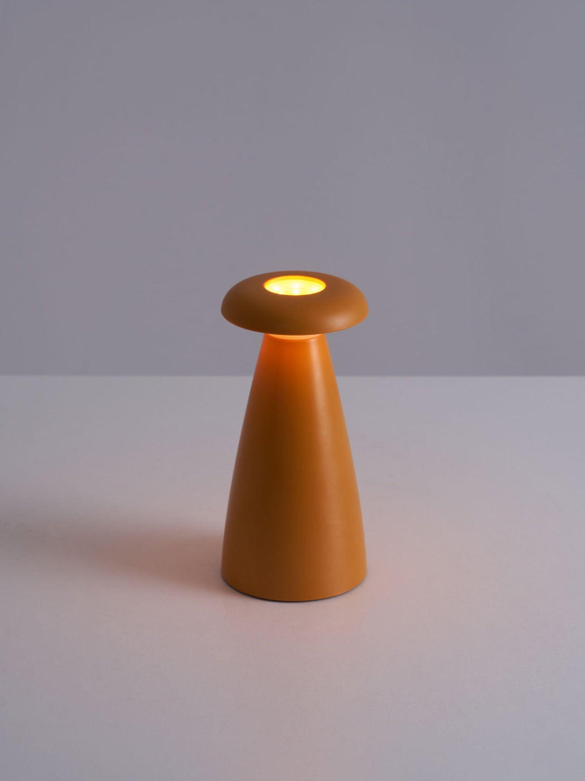 Noko Rechargeable Mushroom Table Lamp in Ceramic Finish