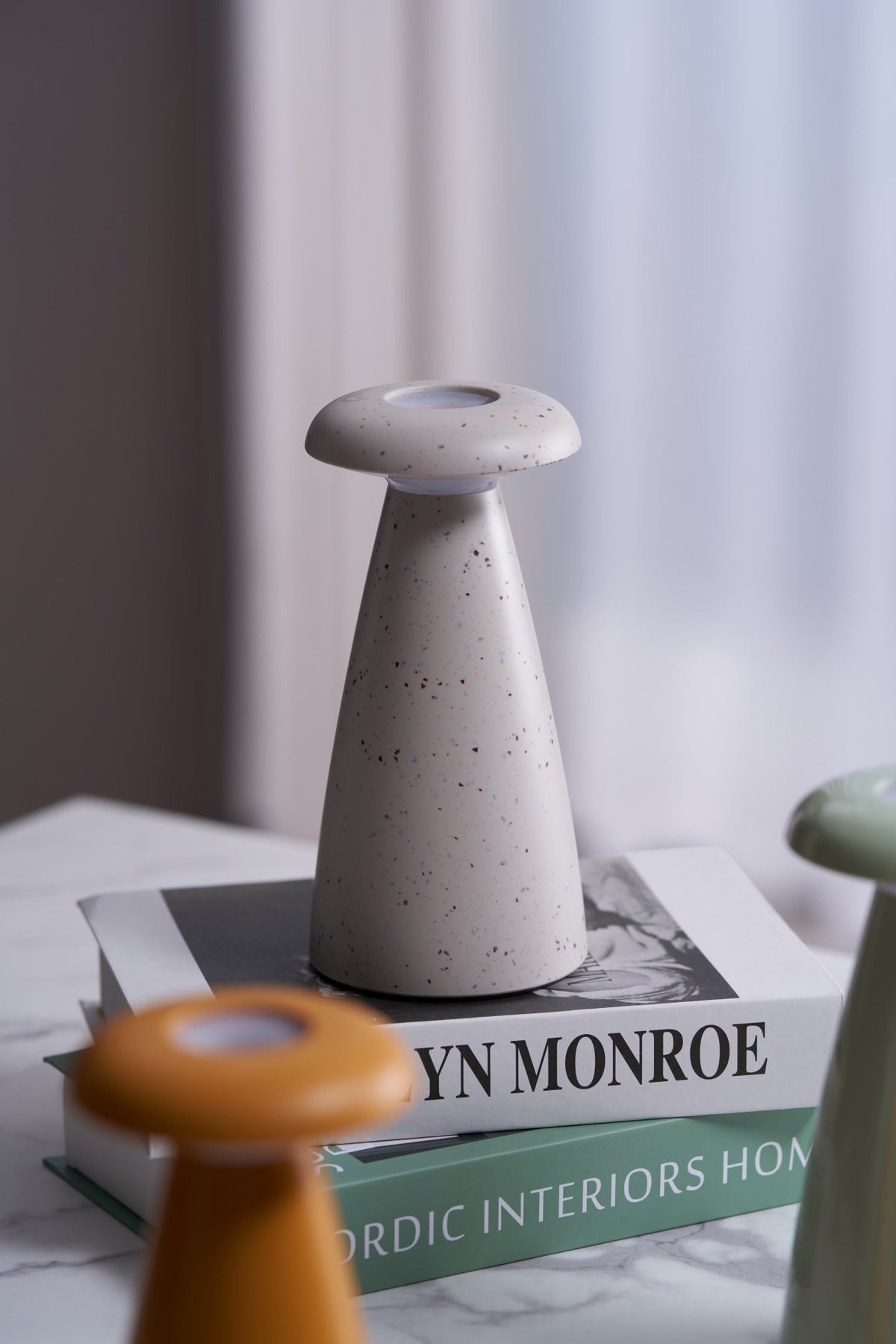 Noko Rechargeable Mushroom Table Lamp in Ceramic Finish