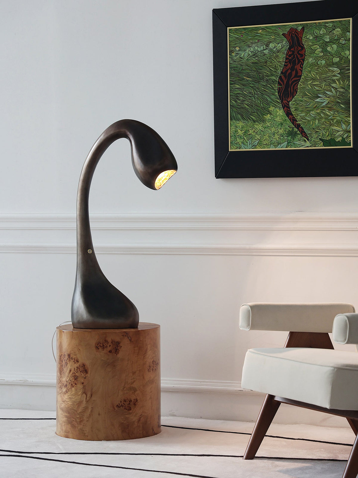 noor-grande-sculptural-floor-lamp