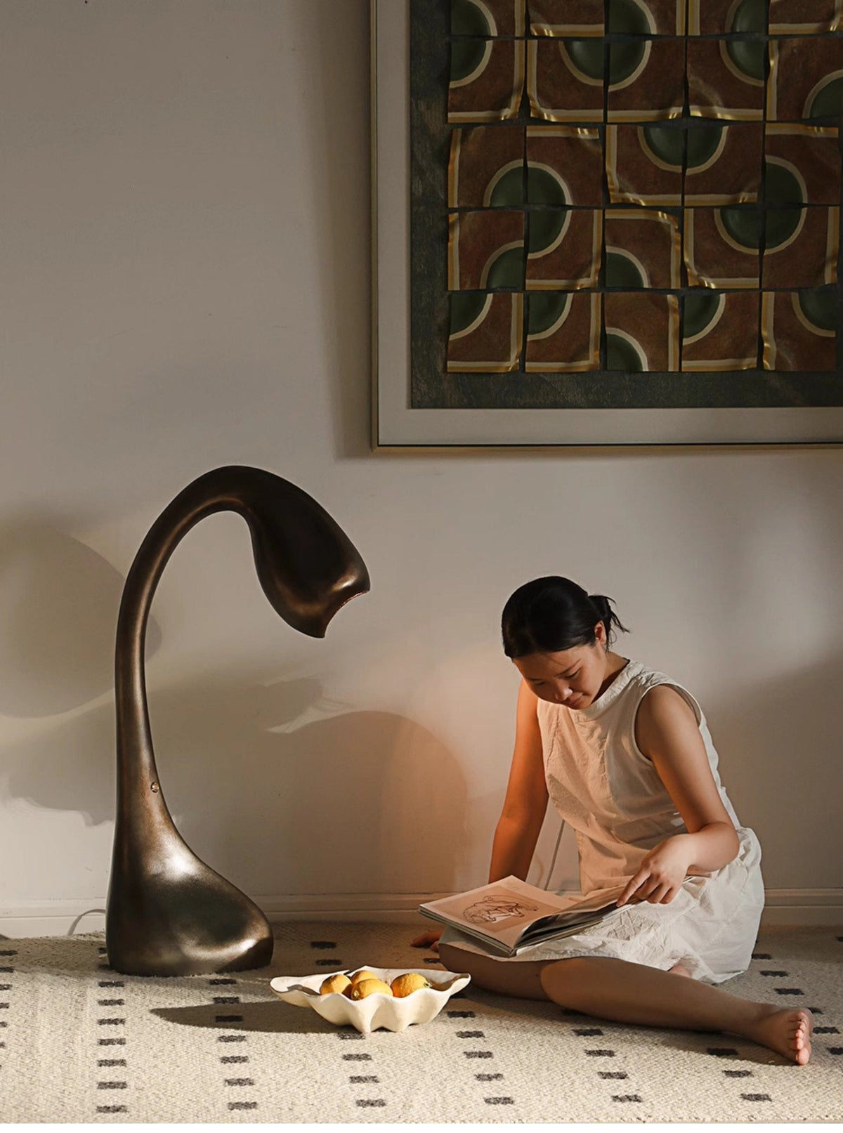 Noor Sculptural Table Lamp in Bronze – Modern Art Deco Accent Light
