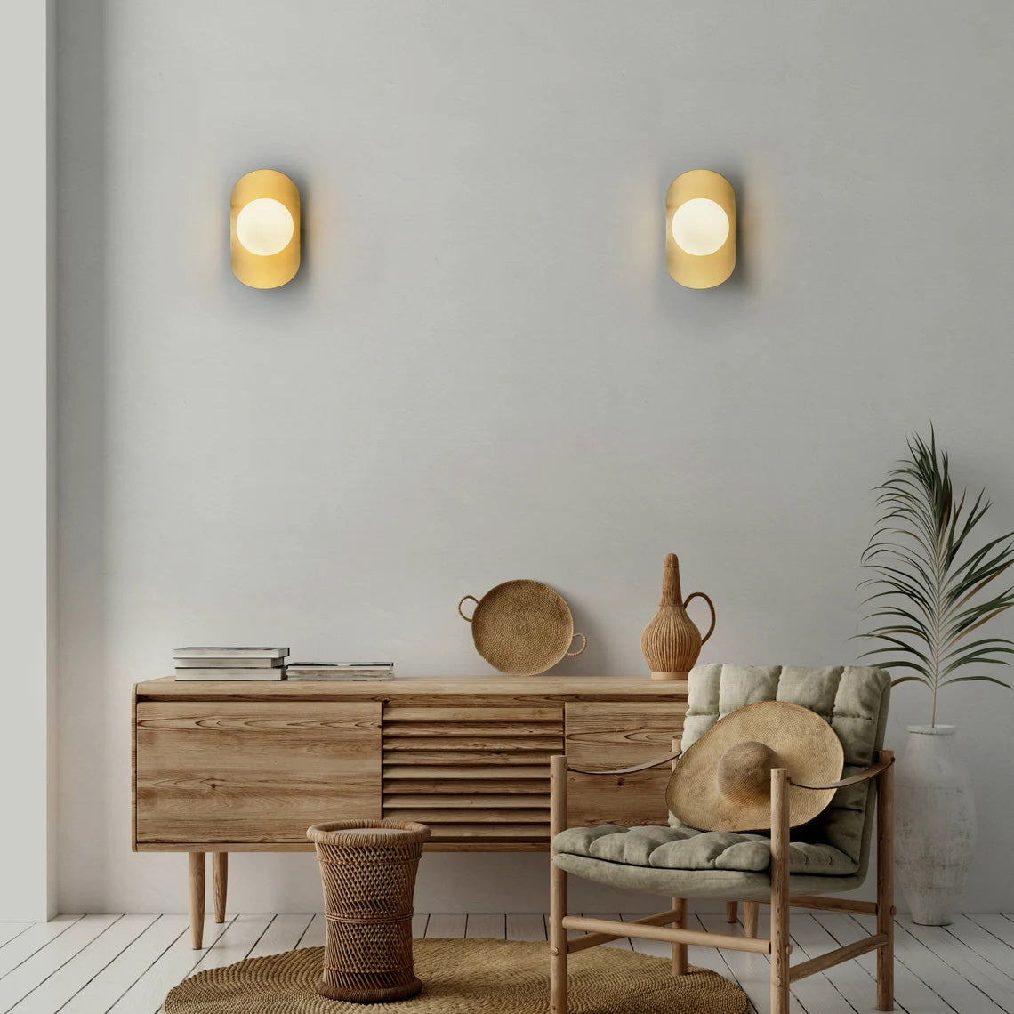 nouvel-wall-lamp