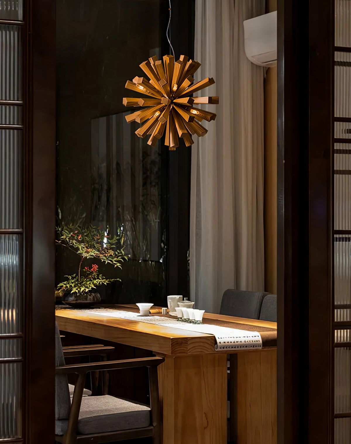 Nova Burst Wooden Chandelier – Modern Sculptural LED Pendant Light