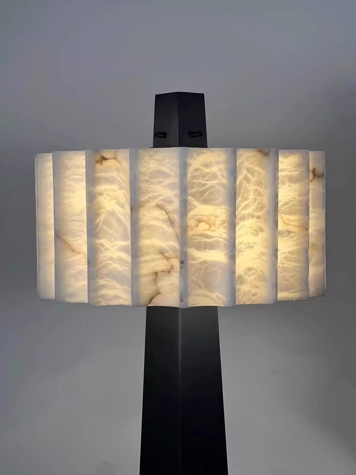 Obelisk Alabaster Floor Lamp – Sculptural Modern Lighting
