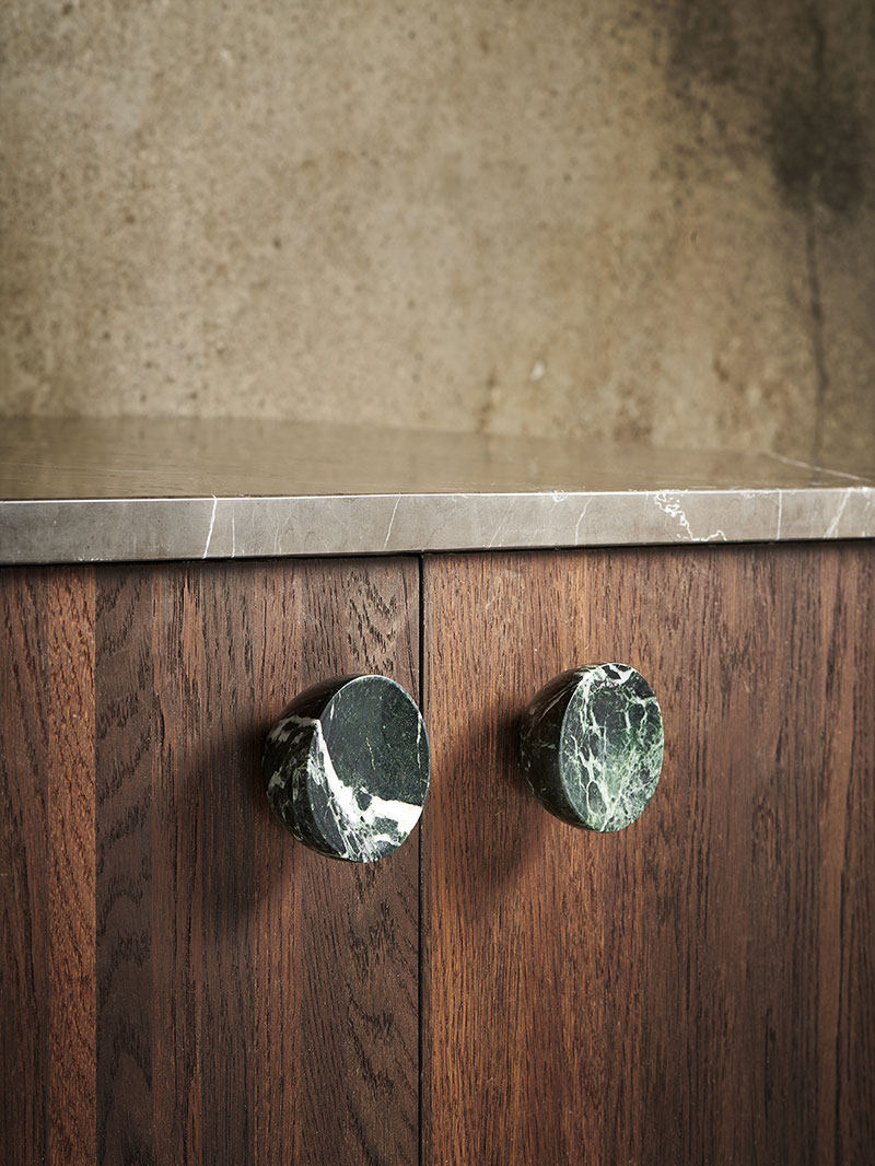 Obsidian Core Marble Cabinet Pull Handle with Brass Core
