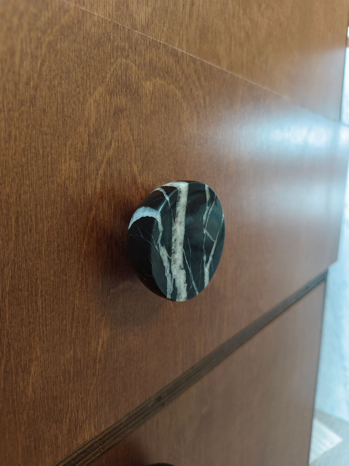 Obsidian Core Marble Cabinet Pull Handle with Brass Core